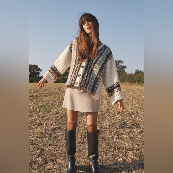 ZARA Suede Mini Skirt - Picture 11 of 12
